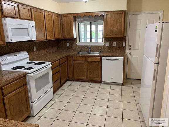 4th image of 5214 Guava Dr
