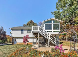 1204 Jewel Trl, Moneta, VA 24121