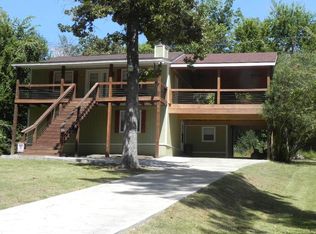 587 Rals Dr, Onalaska, TX 77360