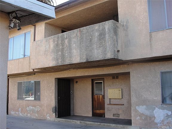 3rd image of 4821 W 117th St APT D