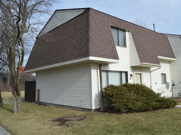 444 E 60th Pl, Merrillville, IN 46410