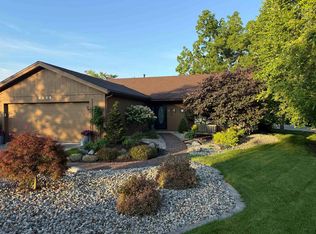 9535 Camberwell Dr, Fort Wayne, IN 46804