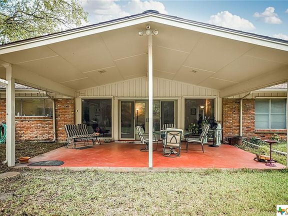 5th image of 535 Brookhollow Dr