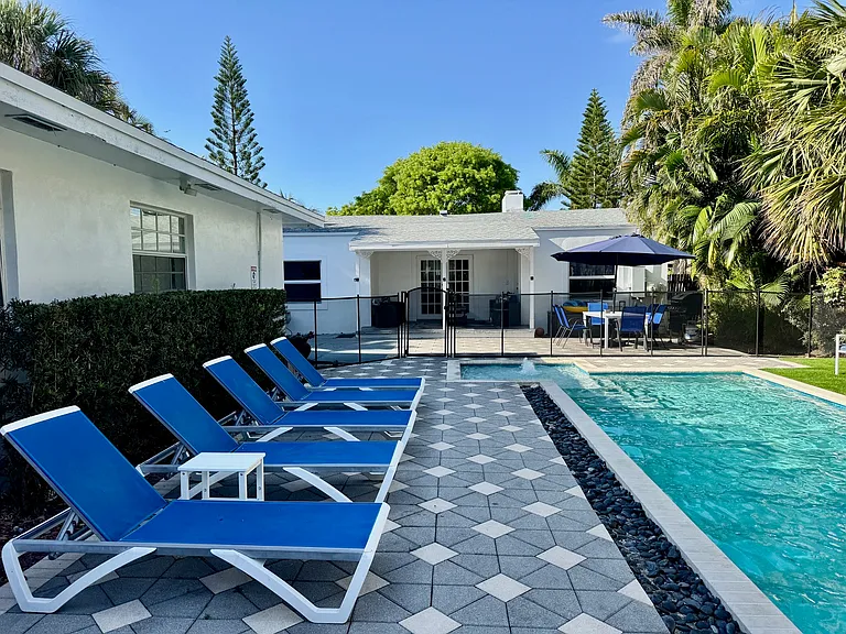 3205 Canal Dr — Photo 48