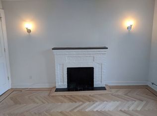 163 W 4th St APT 2R, New York, NY 10014