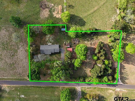 2nd image of 219 Evergreen Rd