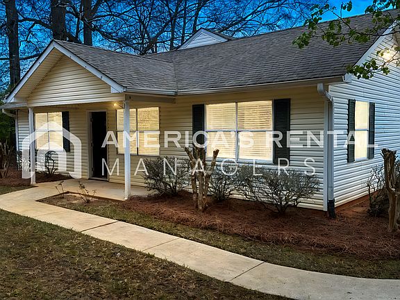 3rd image of 430 Canterbury Rd APT F