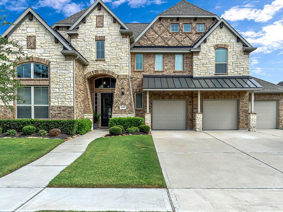 1st image of 23618 Esperia St