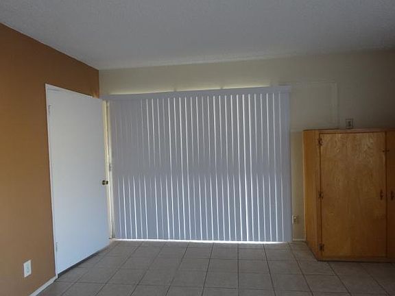 4th image of 142 Idyllwild Dr