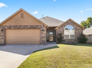 10 E 157th Pl, Glenpool, OK 74033