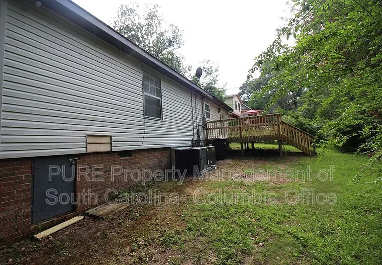 403 Charwood Ln — Photo 7