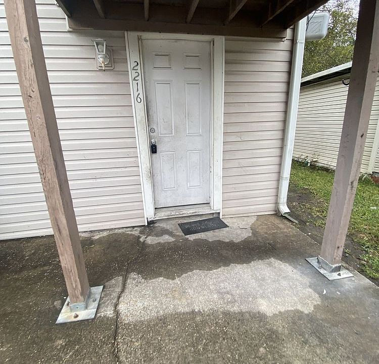 1st image of 2216 Avenue F
