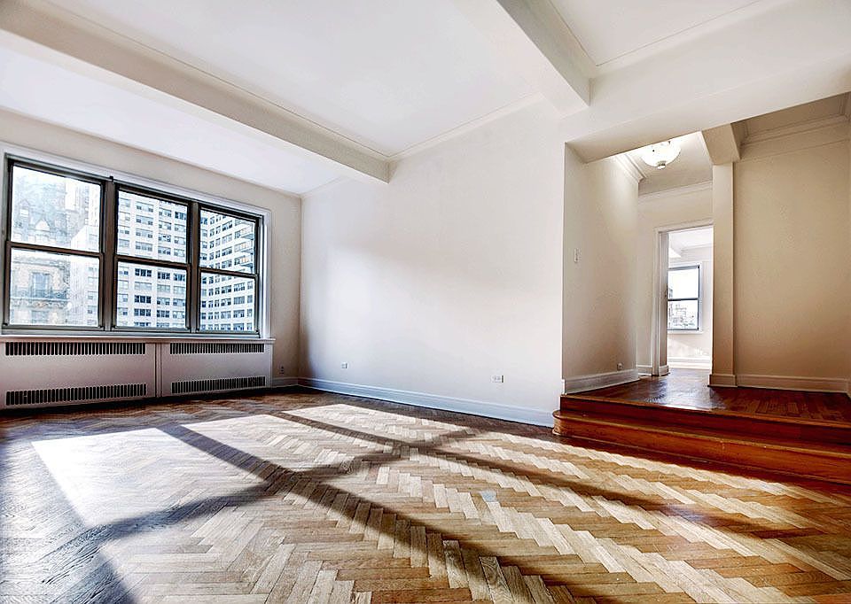 1st image of 10 W 74th St APT 10G
