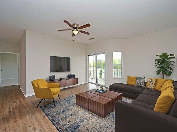 4th image of 152 Saddlebrook Ln Unit 483