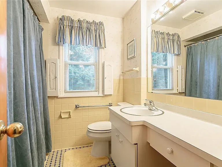 26 Garden Dr — Photo 12