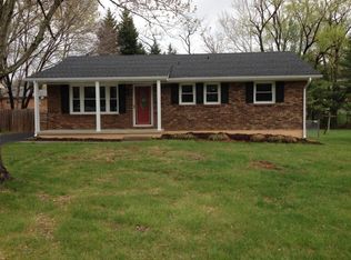 2437 Meadowbrook Rd NW, Roanoke, VA 24017