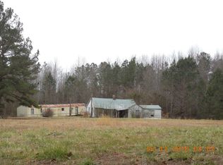 2798 Dromgoole Rd, Valentines, VA 23887