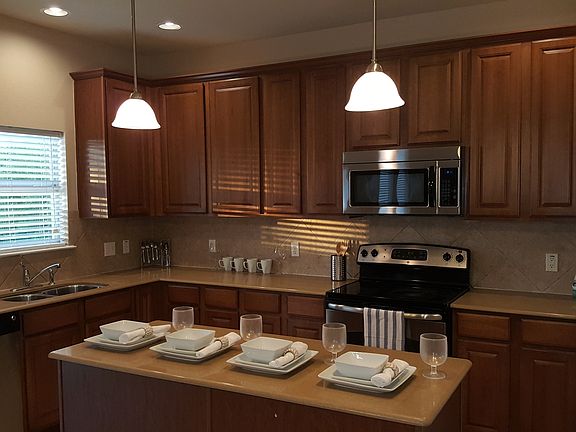 Eat in kitchen