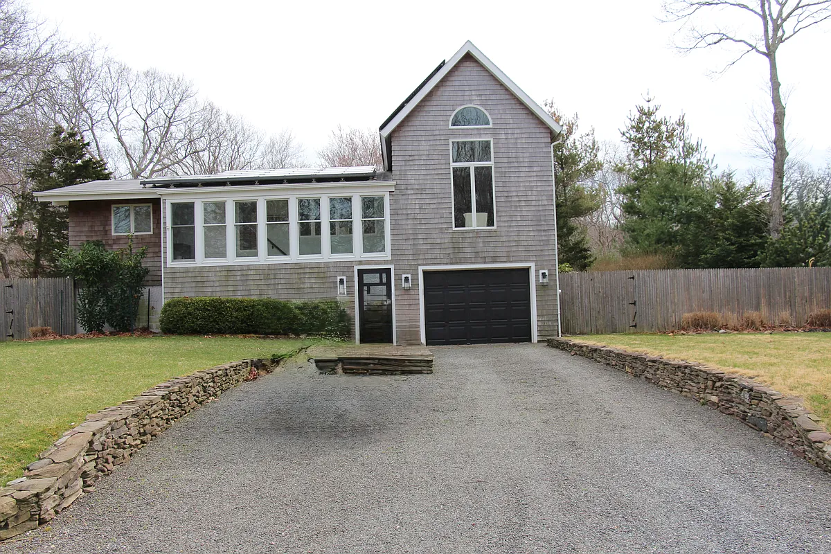 Building Photo - 86 Runnymeade Dr