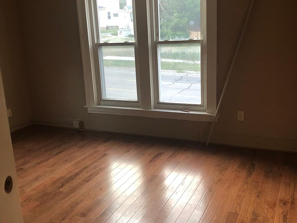 2nd image of 801 W Michigan Ave #2