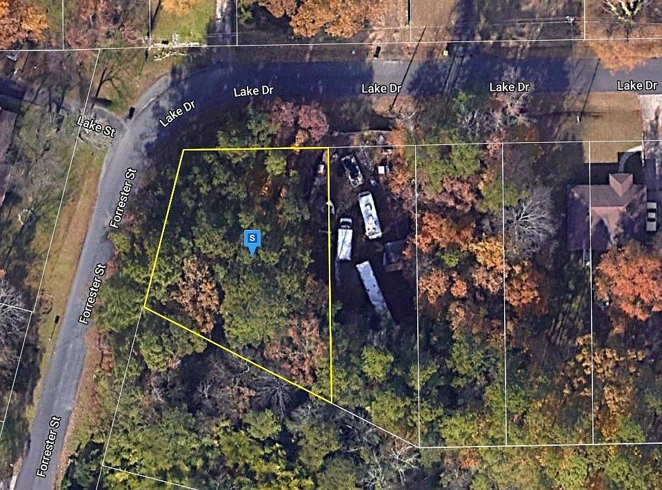 1st image of 3014 Lake Dr