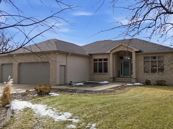 7209 Maple Ln, Horace, ND 58047