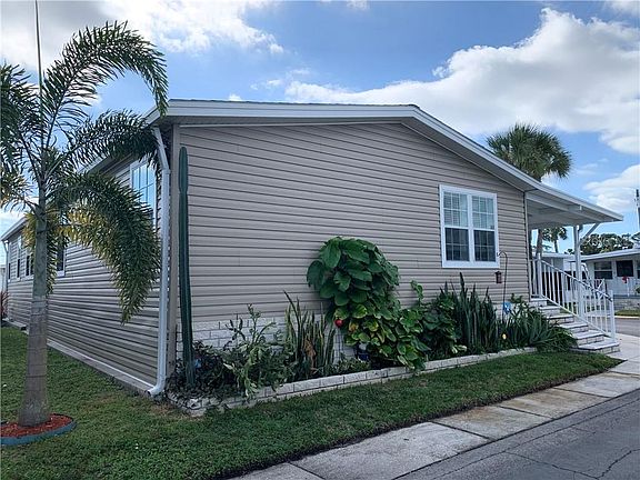 2nd image of 34460 Hibiscus Dr N