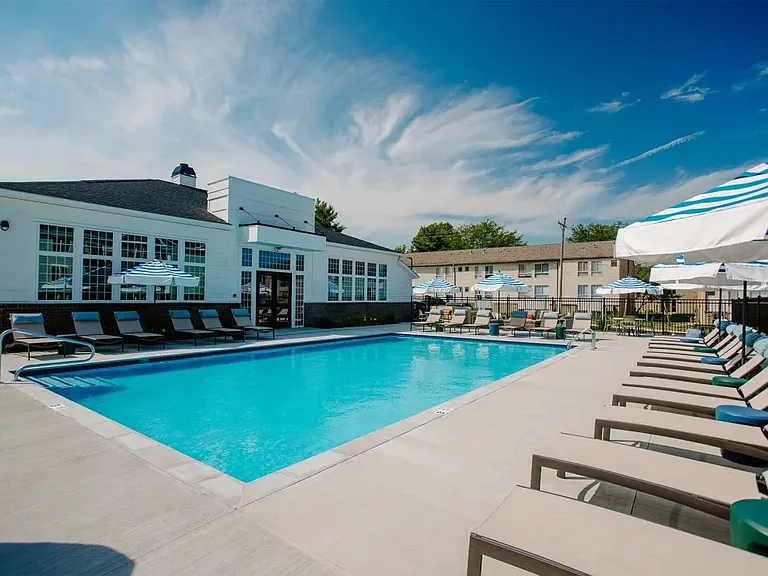 Elan Park Apartments — Photo 20
