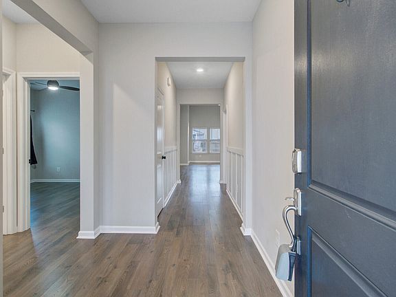 4th image of 436 Richfield Way