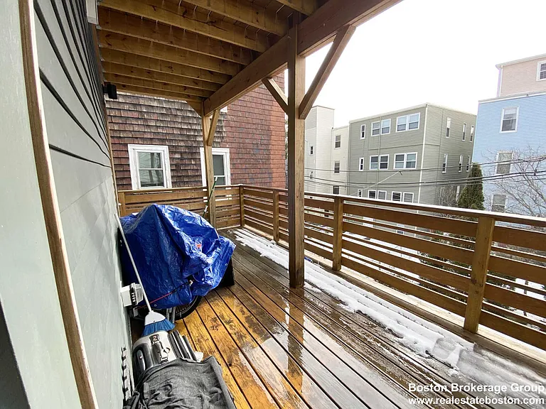 Washburn St — Photo 14