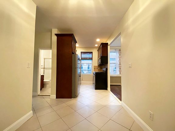 4th image of 30-06 46th St #1B