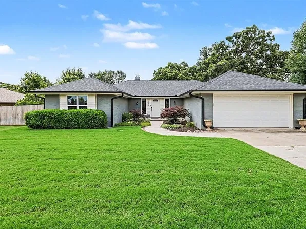 1316 Mockingbird Ln, Edmond, OK 73034