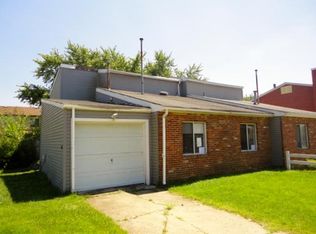 2 Fomalhaut Ct, Blackwood, NJ 08012