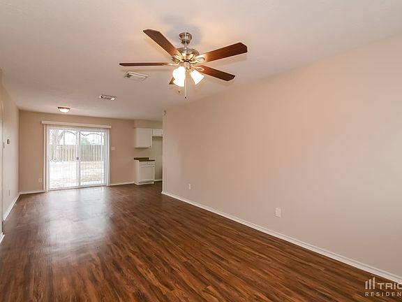 4th image of 7623 Water Park Ln
