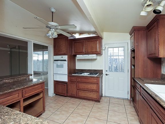 5th image of 17010 E Alcross St
