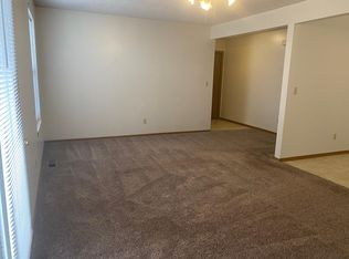 118 Terrill Ln #B, Carl Junction, MO 64834