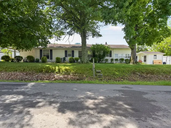 839 Locust Grove Rd, Elizabethtown, KY 42701