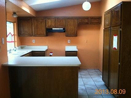 4th image of 12586 Andretti St