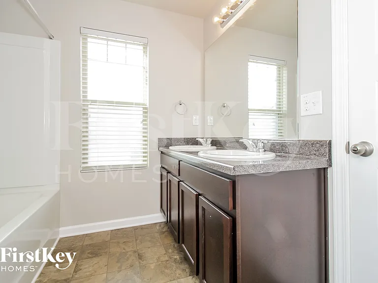 11848 Lovejoy Crossing Blvd — Photo 14