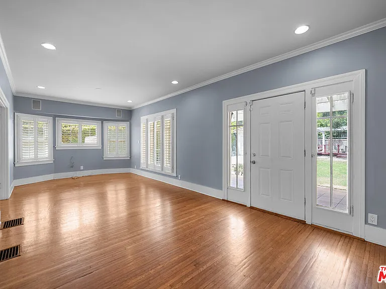 1231 S Saint Andrews Pl — Photo 6