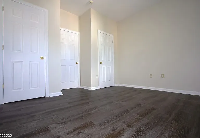 246-248 Columbia Ave #1 — Photo 10