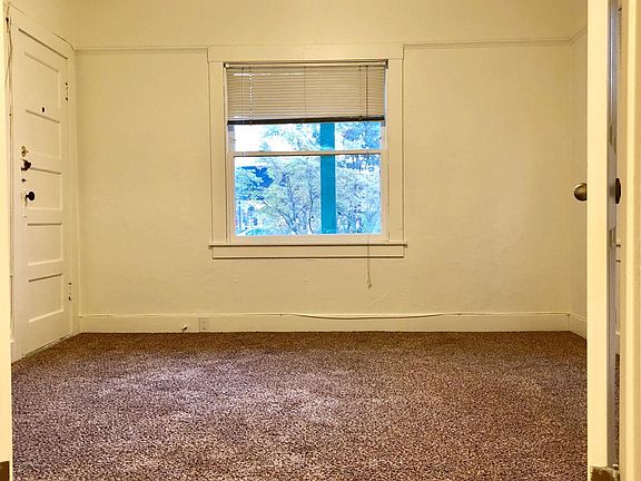 5th image of 2610 J St APT 2