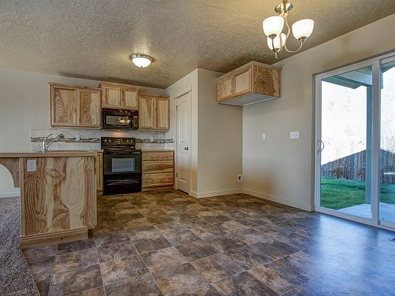 3rd image of 1134 Dittman Dr