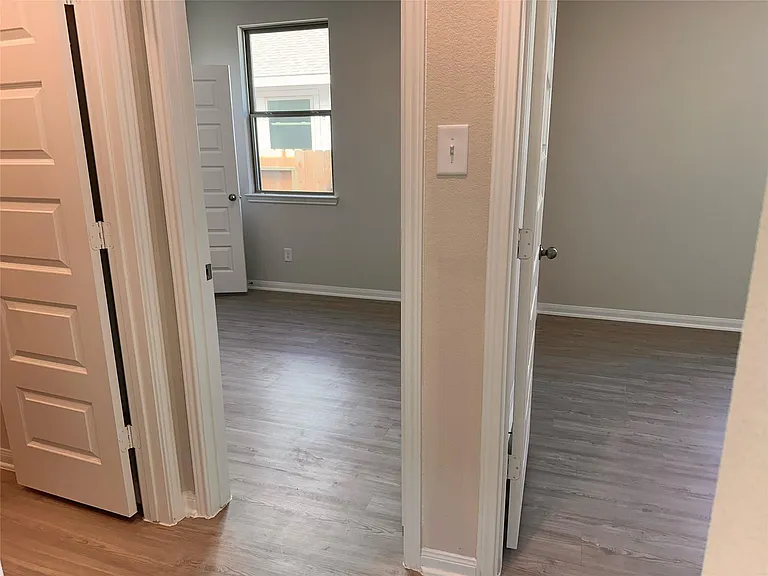 3056 Plateau Dr — Photo 5