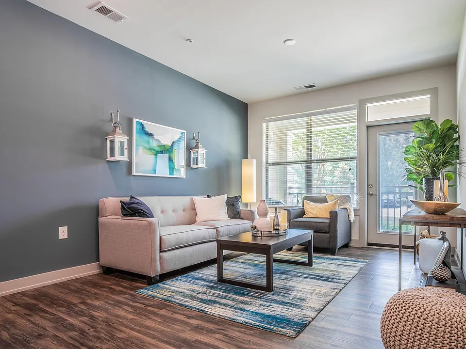 The Franklin at Crossroads apartments community photo