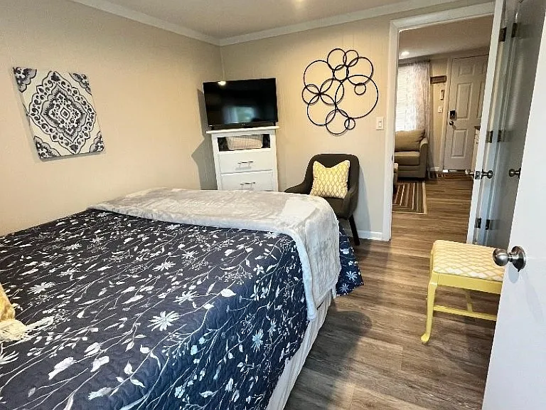 78 E Grand Ave #106 — Photo 5