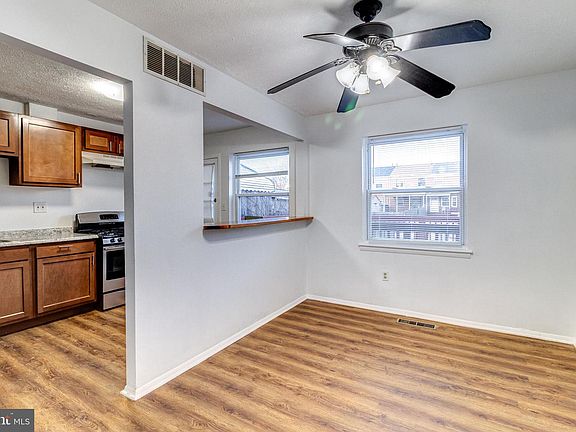 5th image of 783 Seawall Rd