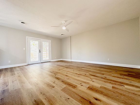3rd image of 2216 S Clover Dr