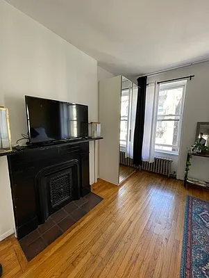 Rented by Oxford Property Group | media 5