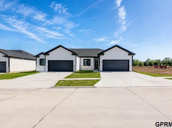 10527 Wayborough Ln, Lincoln, NE 68527